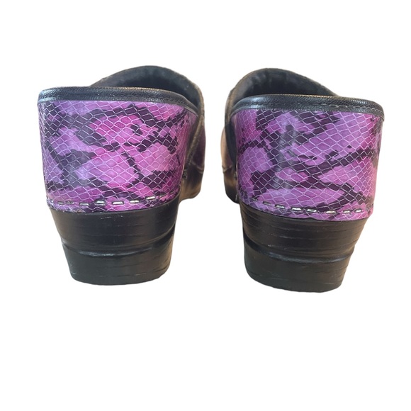 Dansko Women’s Clogs Size 38 Rare Color Combo - Picture 3 of 9